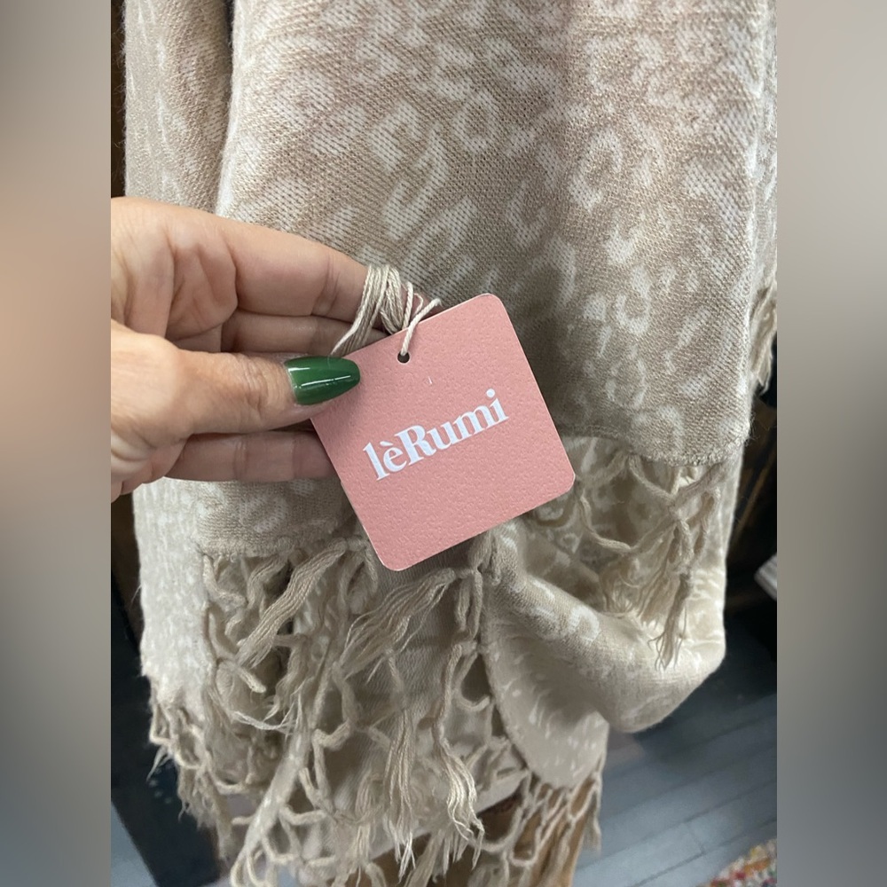 Sold
Fringed Cardigan - Picture 7 of 8